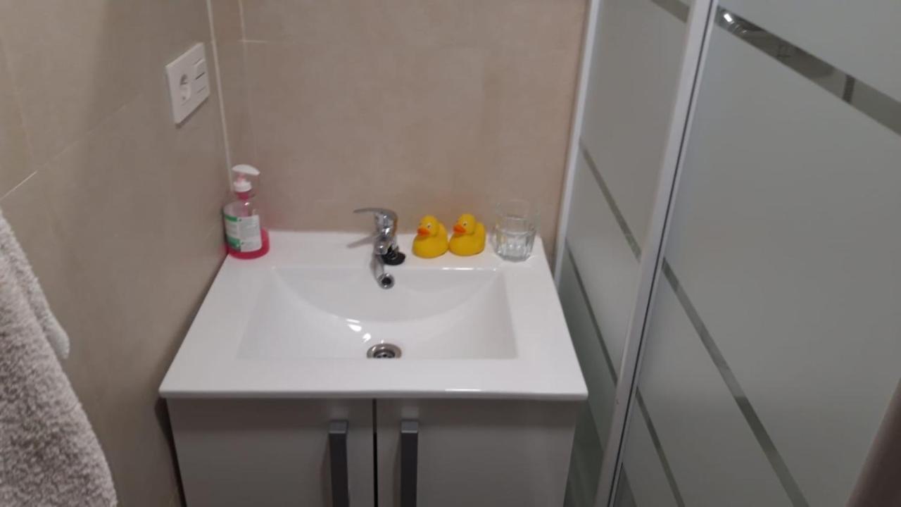 Acogedora Habitacion Centro Bilbao Eksteriør billede